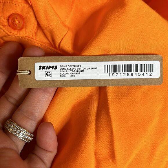 NWT SKIMS coverups long button up shirt OVERSIZED - Picture 4 of 6